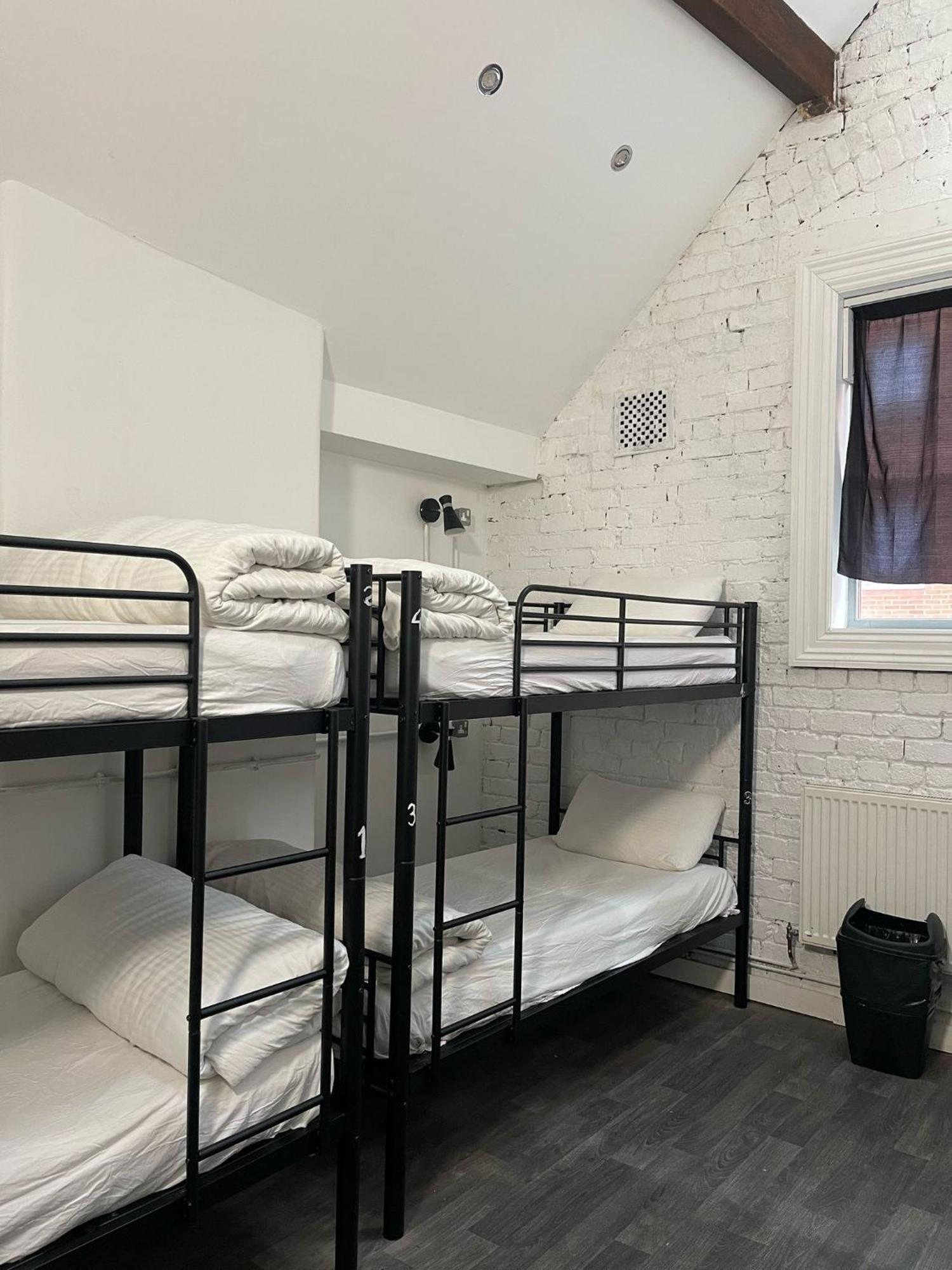 Rahman Hostel Manchester Eksteriør bilde