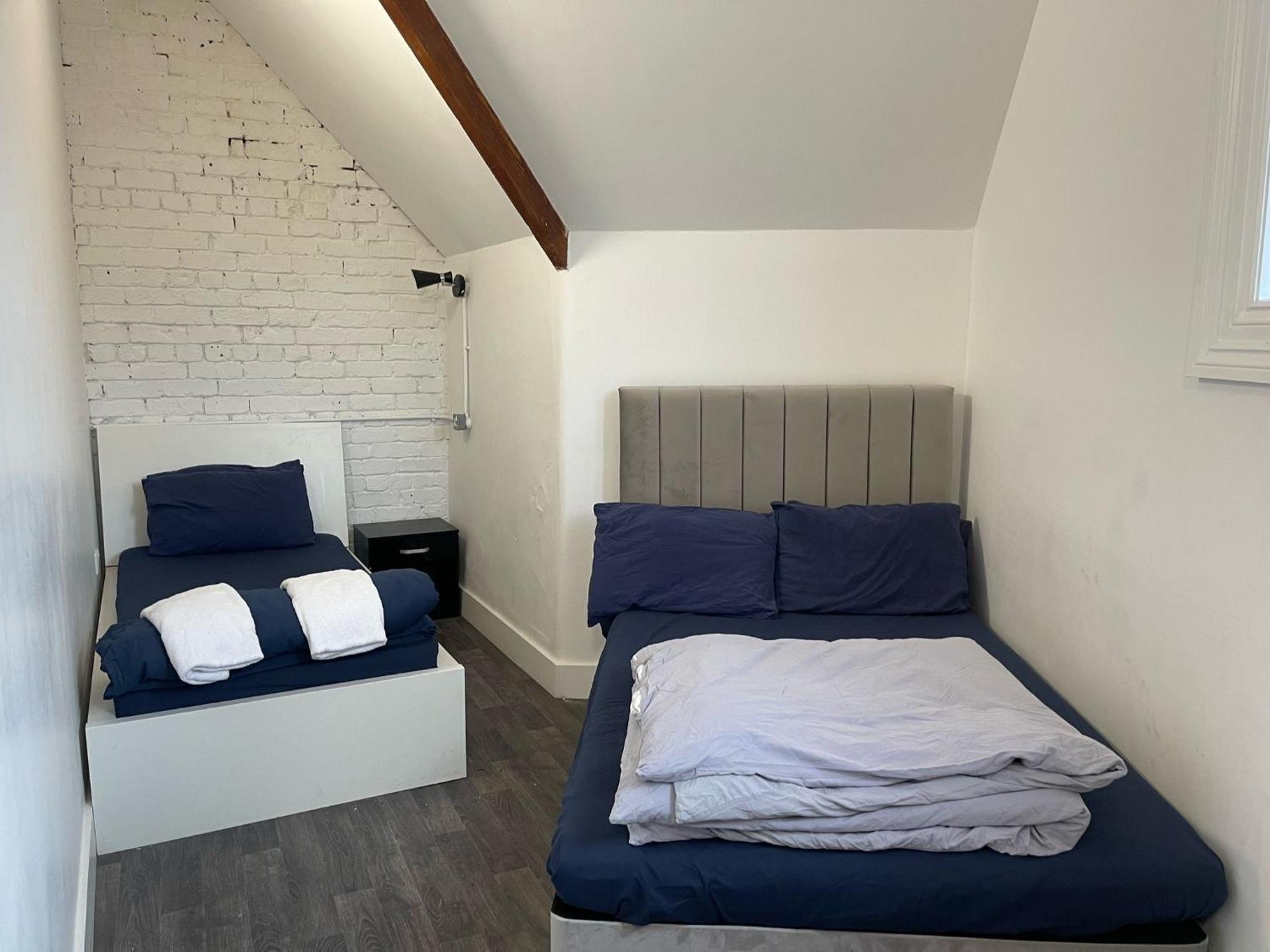 Rahman Hostel Manchester Eksteriør bilde