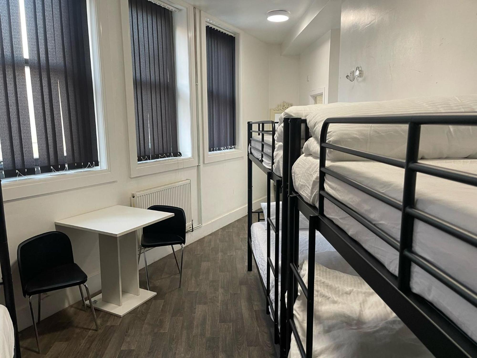 Rahman Hostel Manchester Eksteriør bilde