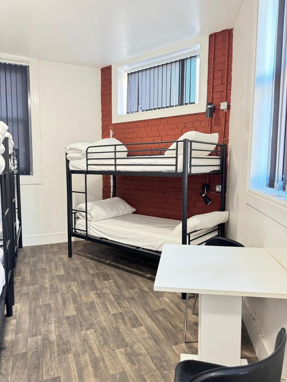 Rahman Hostel Manchester Eksteriør bilde